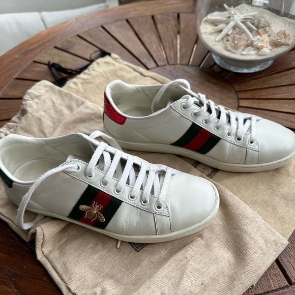GUCCI WOMEN'S ACE SNEAKER WITH BEE - Picture 4 of 11